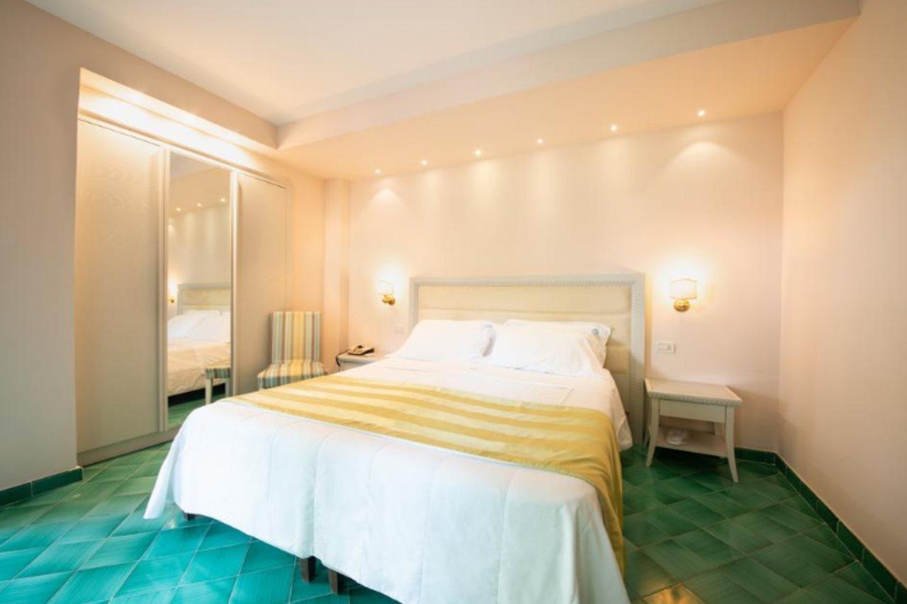 Hotel Continental Ischia Ngoại thất bức ảnh