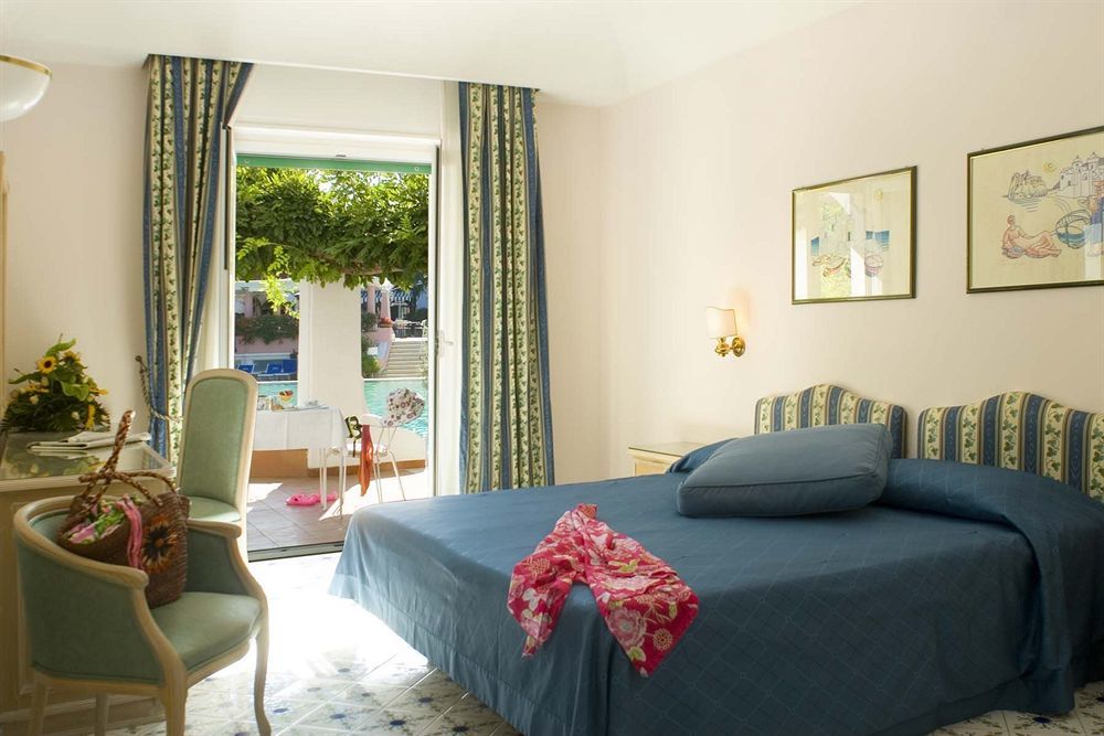 Hotel Continental Ischia Phòng bức ảnh